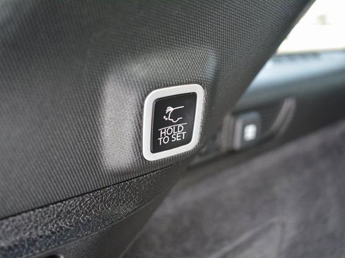 Used 2024 Jeep Grand Cherokee Overland w/ Advanced Protech Group III image 29