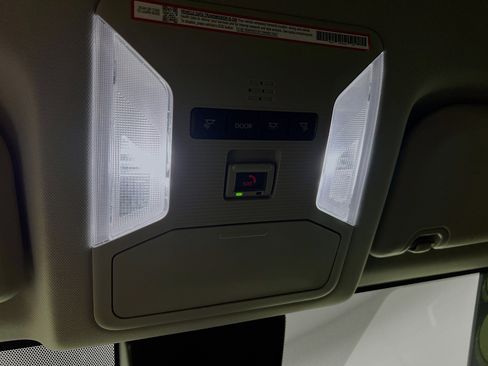 Used 2025 Toyota RAV4 LE AWD/4WD image 21