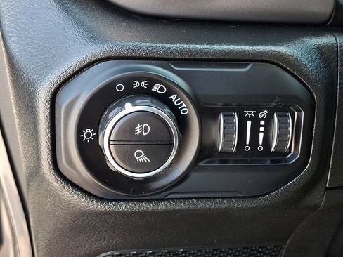 Used 2022 Jeep Gladiator Sport AWD/4WD image 26