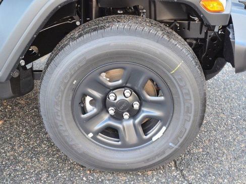 New 2026 Jeep Gladiator Sport image 10