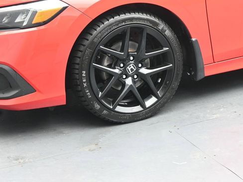 Used 2023 Honda Civic Sport image 12