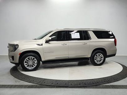 Used 2021 GMC Yukon XL SLT w/ SLT Premium Package