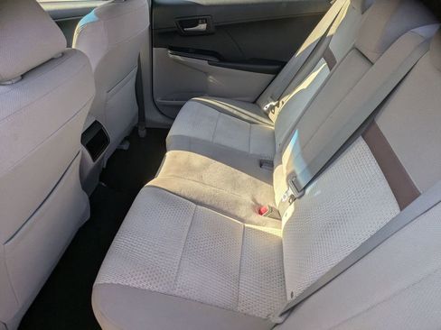 Used 2012 Toyota Camry LE image 19
