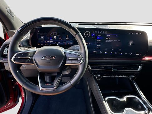 Used 2024 Chevrolet Traverse Z71 w/ Enhanced Driving Package image 11