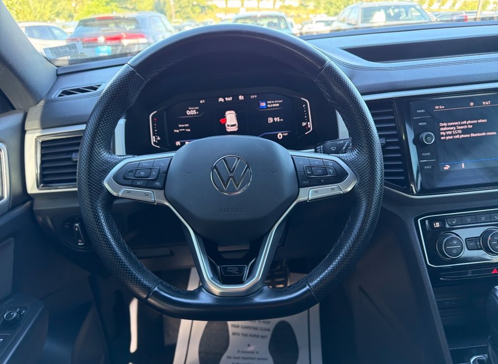 Used 2023 Volkswagen Atlas Cross Sport SEL R-Line AWD/4WD image 32