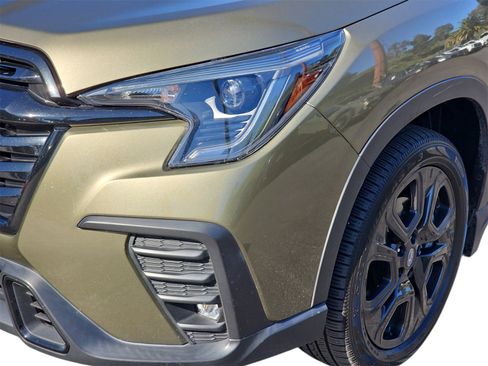 Used 2023 Subaru Ascent Onyx Edition image 9