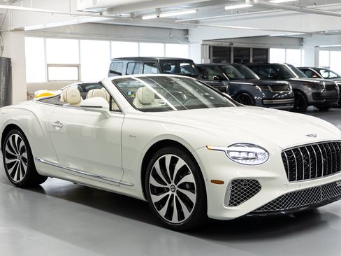 New 2026 Bentley Continental GTC AWD/4WD image 6