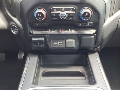 Used 2021 Chevrolet Silverado 1500 LT Trail Boss w/ Bed Protection Package AWD/4WD image 19