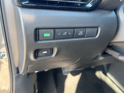 Certified 2024 Nissan Sentra SV image 47