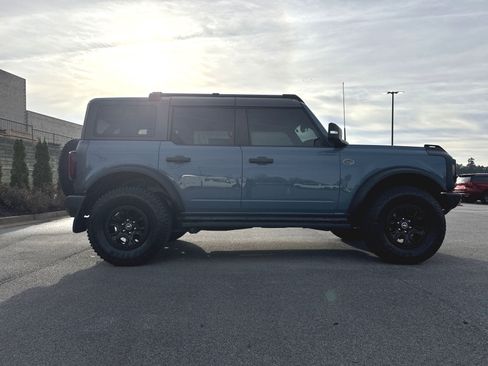 Used 2023 Ford Bronco Wildtrak image 11