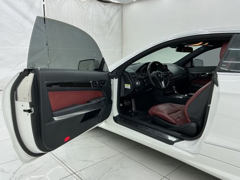 Used 2013 Mercedes-Benz E 550 Coupe image 18