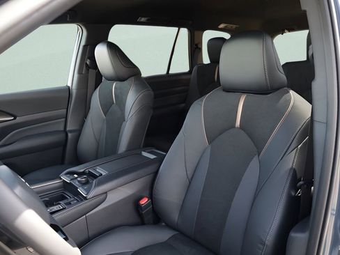 New 2026 Toyota Grand Highlander AWD Hybrid image 8