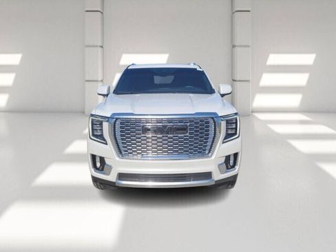 Used 2024 GMC Yukon Denali w/ Advanced Technology Package RWD image 2