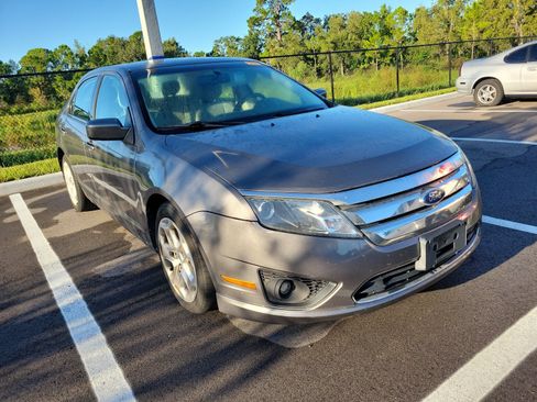 Used 2011 Ford Fusion SE w/ 202A Rapid Spec Order Code FWD image 2