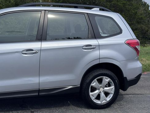 Used 2016 Subaru Forester 2.5i w/ Alloy Wheel Package AWD/4WD image 8