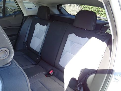Certified 2025 Chevrolet Trax LS w/ LS Convenience Package FWD image 9