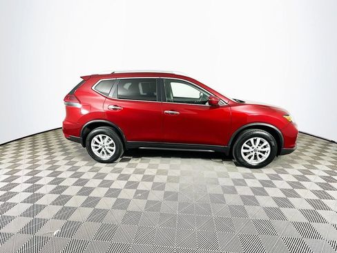 Used 2019 Nissan Rogue SV image 12