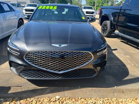 Used 2023 Genesis G70 2.0T AWD/4WD image 2