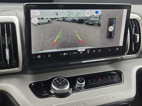 Used 2026 Ford Expedition Active RWD image 27
