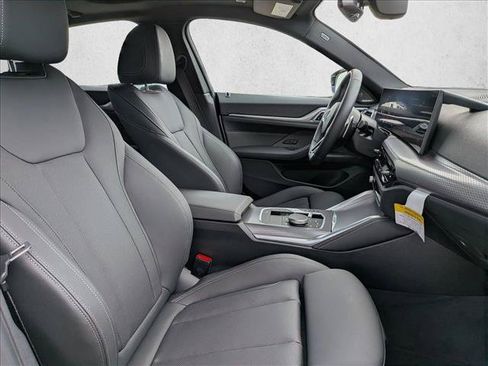 Used 2025 BMW M440i RWD image 22