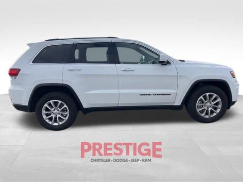 Used 2021 Jeep Grand Cherokee Laredo image 5