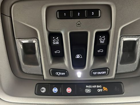 Used 2020 Chevrolet Silverado 1500 LTZ w/ LTZ Plus Package AWD/4WD image 35