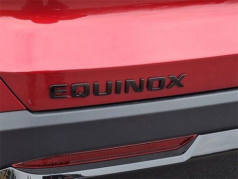 New 2026 Chevrolet Equinox RS image 18