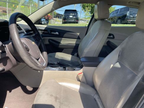 Used 2014 Chevrolet Malibu LT image 18