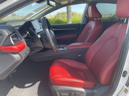 Used 2021 Toyota Camry XSE FWD image 18