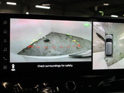 New 2026 Mitsubishi Outlander SE image 13