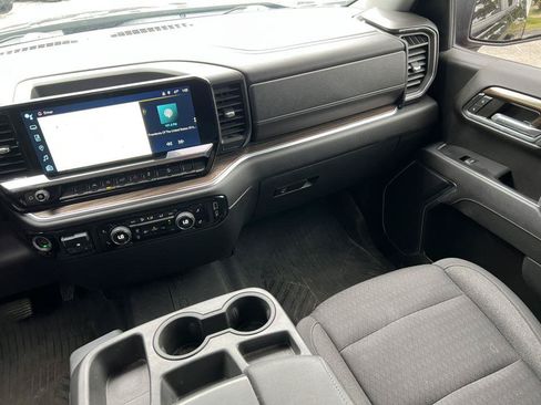 Used 2023 Chevrolet Silverado 1500 RST w/ Z71 Off-Road Package AWD/4WD image 31
