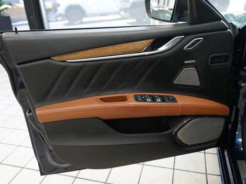 Used 2019 Maserati Ghibli S GranLusso AWD/4WD image 28