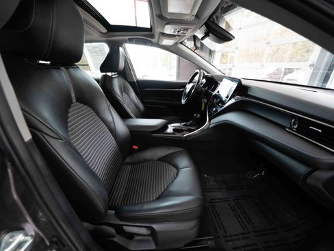 Used 2024 Toyota Camry SE w/ Cold Weather Package image 26