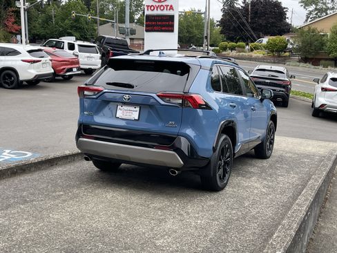 Certified 2024 Toyota RAV4 SE w/ Convenience Package AWD/4WD image 7