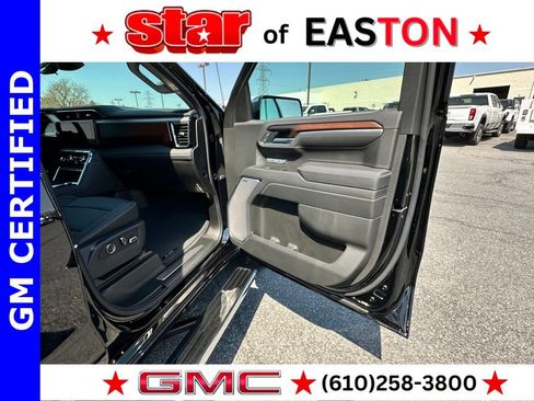 Used 2025 GMC Sierra 1500 Denali w/ Denali Reserve Package image 11