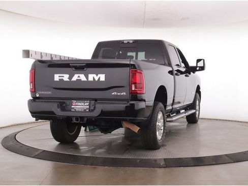 Used 2025 RAM 2500 Big Horn AWD/4WD image 7