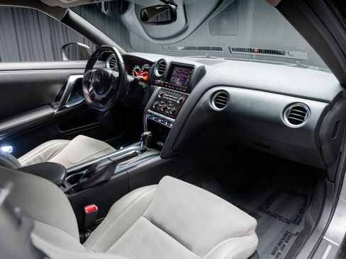 Used 2009 Nissan GT-R Premium AWD/4WD image 59