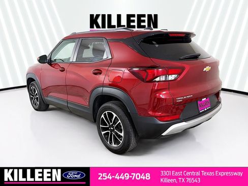 Used 2025 Chevrolet TrailBlazer LT AWD/4WD image 7