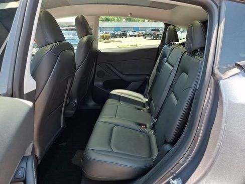 Used 2023 Tesla Model Y Long Range AWD/4WD image 12