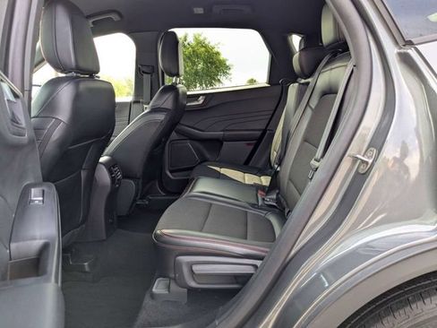 Used 2025 Ford Escape ST-Line AWD/4WD image 13