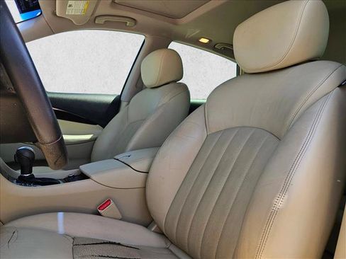 Used 2016 INFINITI QX50 2WD w/ Premium Plus Package image 17