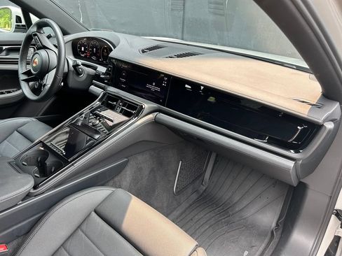 Certified 2026 Porsche Panamera 4 AWD/4WD image 22