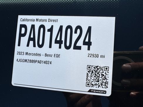 Used 2023 Mercedes-Benz EQE 350+ SUV w/ Exclusive Trim Package image 18