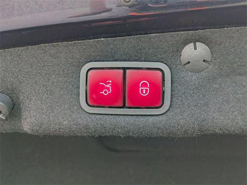 Used 2021 Mercedes-Benz C 300 4MATIC Sedan image 41