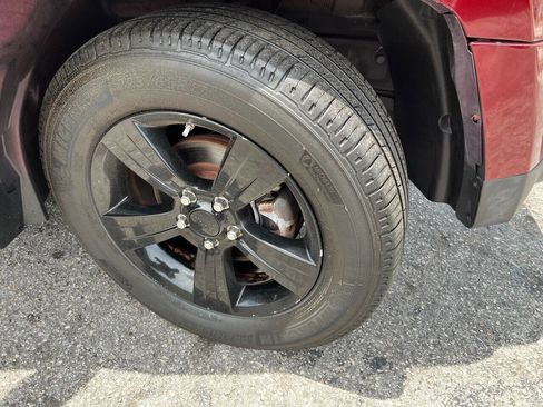 Used 2012 Jeep Patriot Latitude w/ Altitude Pkg image 19