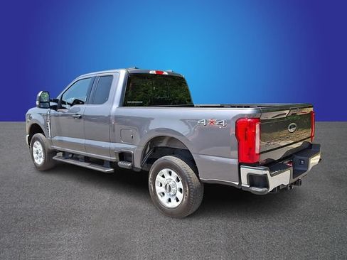 Used 2024 Ford F250 XLT AWD/4WD image 6