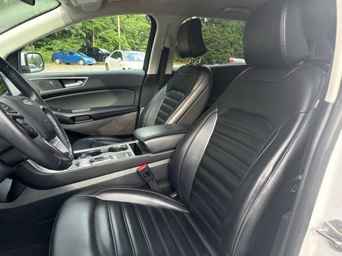 Used 2024 Ford Edge SEL AWD/4WD image 9