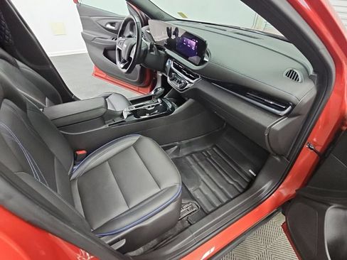 Certified 2024 Buick Envista Sport Touring w/ Convenience I Package FWD image 36
