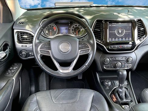 Certified 2021 Jeep Cherokee Limited image 5