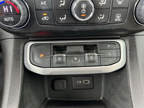 Used 2023 GMC Acadia SLE w/ Driver Convenience Package image 15